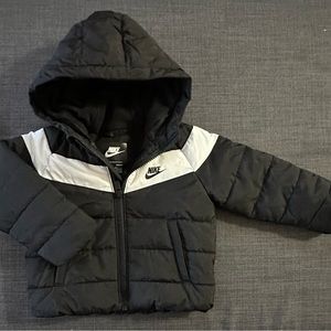 Boys 12M Nike Jackete